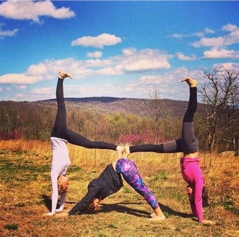 3 people yoga poses - Wadaef