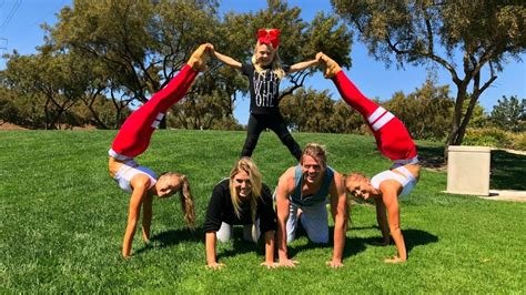 5 people yoga poses - Wadaef