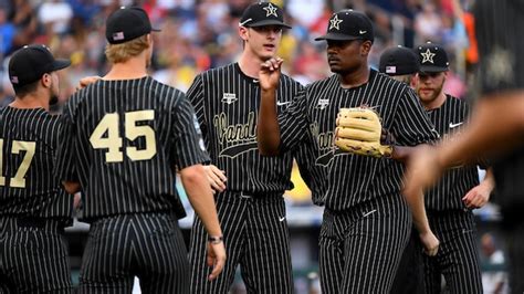 Top 25 college baseball