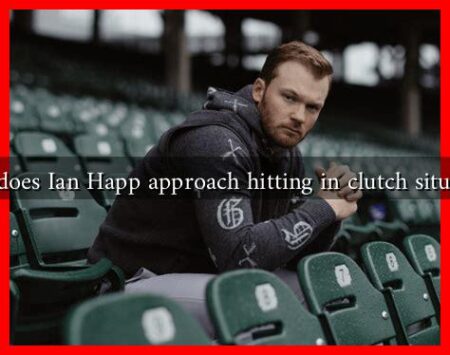How does Ian Happ approach hitting in clutch situations